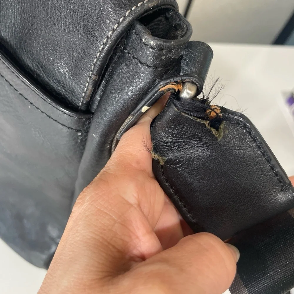 COACH Heritage Web Black Leather Messenger Bag #F70556